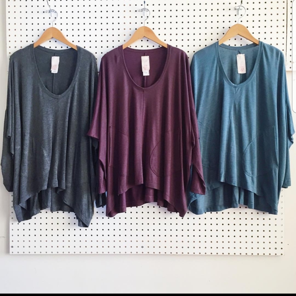 Jill aiko yee. Tshirt. Oversized with pockets